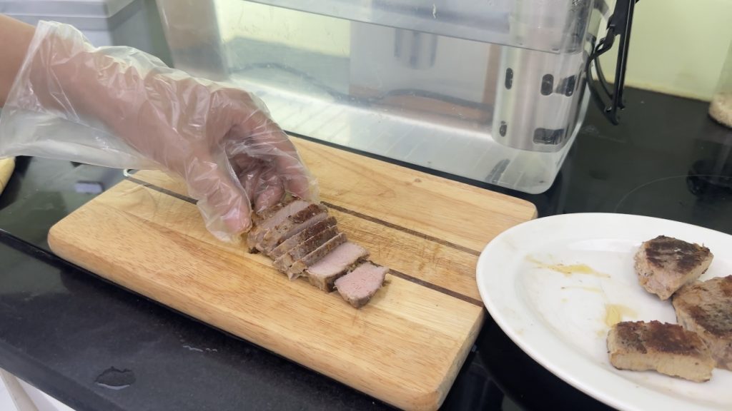 Máy nấu chân không sous vide