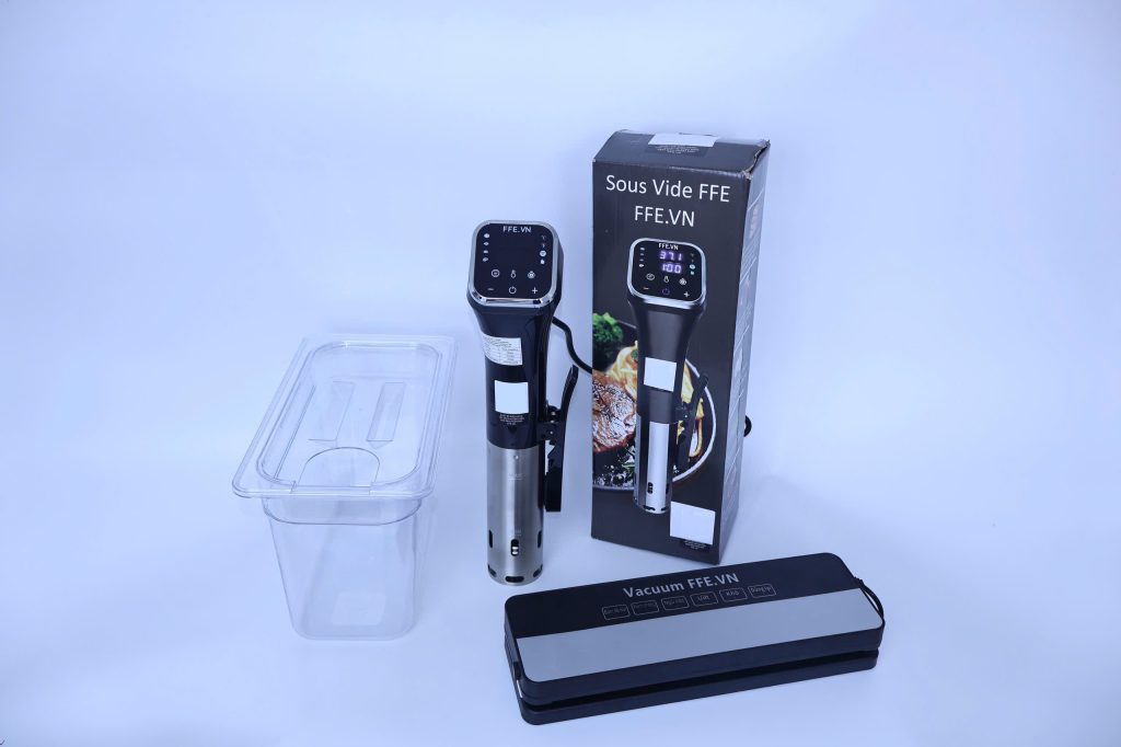 Máy nấu chân không sous vide